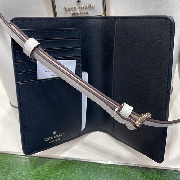 Kate Spade Madison Leather Passport Holder, Crush Proof, Black
NWT - Picture 13 of 16